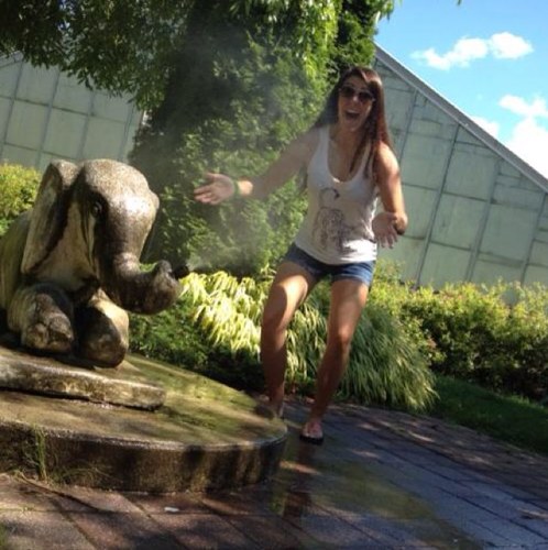 r_aylez95's profile picture. 