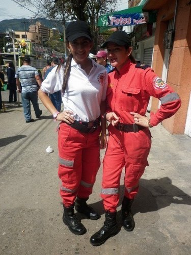 soy BOMBEROS
soy incha DEL DEPORTES TOLIMA
soy de la RVS 
soy una chimba con las personas firmes 
me emputa las personas dobles ignorante y hipocritas......