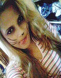 Bahia,DiasD'Ávila, 15 anos, casada *-*, Gravida, (Mentira. haha ;D) .. Feliz, Sorridente, Linda, Simpática. :) Sorvete,Pizza,Carne,Coca-Cola. *-------*;MãePaic?