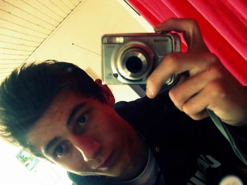 Não importa o que você seja, quem você seja, ou que deseja na vida, a ousadia em ser diferente reflete na sua personalidade, naquilo que você é ;D