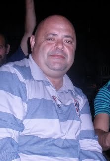 Jornalista  desde 1989 . Repórter da TV Borborema e 
R.C. Esperança. Péssimo internauta, viciado em acordar cedo e com saudades do meu amado filho Gabriel!