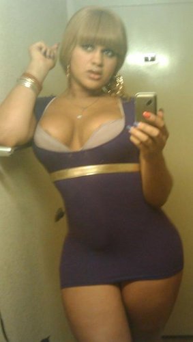 Future Hostess...Presently hustlin... 
Down for the cause with @jerseydemic n @daddybawsten