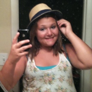 tessarose21's profile picture. hey...FOLLOW ME & I'll FOLLOW YOU! ❤