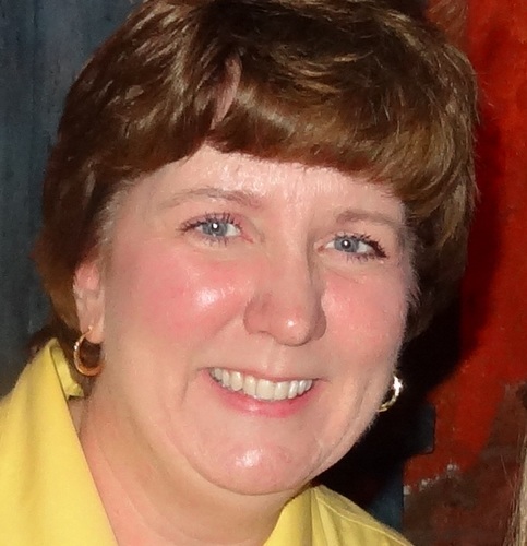 Full time financial professional and occasional tweeter-following world events,markets &CSR.