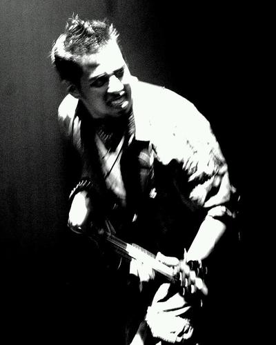 PsicoBass's profile picture. Constructor de notas y armonías en el inconsciente y bajo mundo...

Música, Psicología, Publicidad, Fotografía, Cine, Libros, Comunicación.