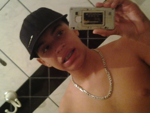 Sou patrao nao funcionario meu estilo de vida é foda só pegoh as melhores e ando sempre na moda....