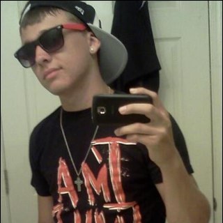 kaler_gang's profile picture. im a normal kid that doesnt like stupid drama and i love heavy metal mostly black veil brides