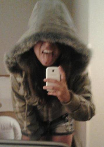 Hoooli (= (L)