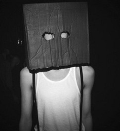 bulikong's profile picture. 一个苦逼的设计新手，有空画画，发发呆。/一つの设计の新人、空いて絵を描いたり、ぼんやりとしていた。/