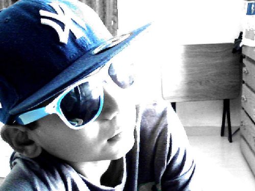 tengo 13 años , juego futbol , me gusta el RAP 3