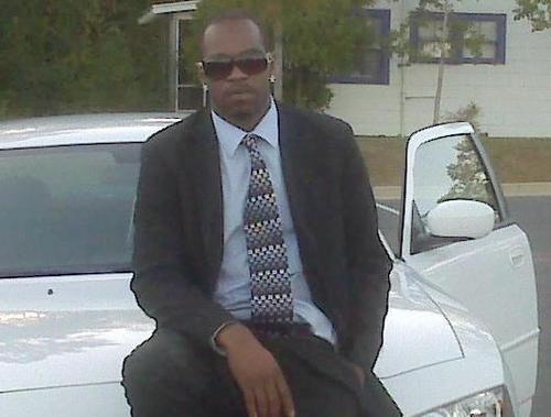 Sing to Hitman inc. Singer,Flow spita ,Song writer,Producer Dinero Cassius Hitman is a New Hot ,Freash Multi talented artis