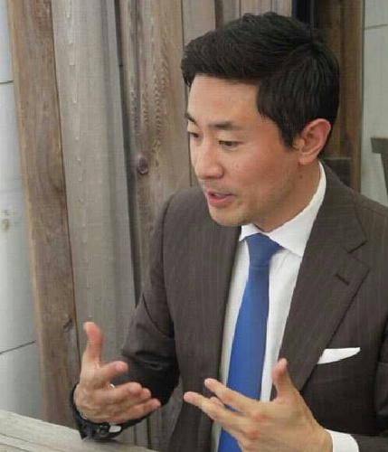 Executive managing director of COVANA. Investing & producing cultural projects, Publishing, Premium flower service.The God, Sports,Dog,Single.문화익인.