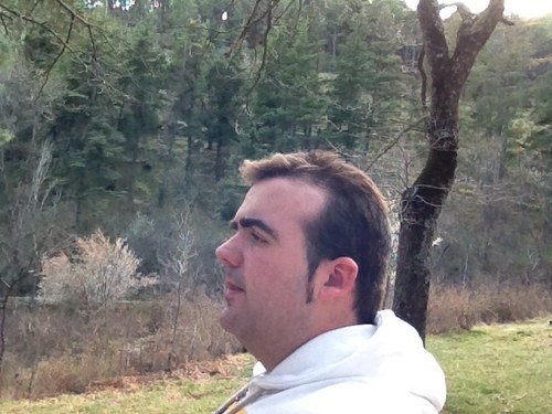 charlymateos28's profile picture. 