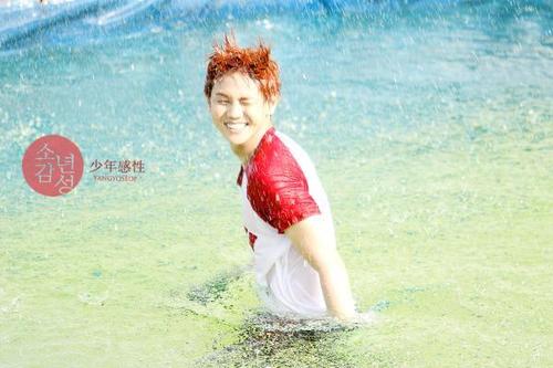 เมน @itzmeys ฟลอมานะ เราเป็นมิตร  (?) ชอบท่อนแรพมิดไนท์ #Thaib2uty