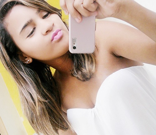 Tenho um lado irônico. Tenho um lado insuportável. Tenho um lado amável. E cada um tem o meu lado que merece. #DEUS ♥