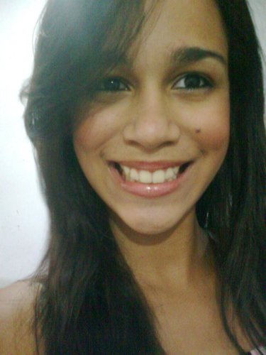 As pessoas que mais amamos,são as mais difíceis de se manter por perto.