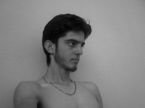 AloneHope's profile picture. sersery-35@hotmail.com