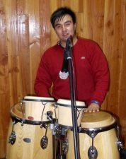 Me Encanta Jugar Tenis , Andar En Kayak, Andar En Moto..!!
 Estudio Servicios De turismo, :-) , ayudar a la Gente, Me Gusta Tener Pocos Amigos .!