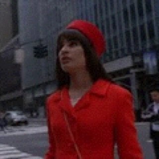 itsrachberryy's profile picture. just a small town girl, livin in a lonely world