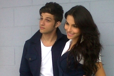 o sentido da minha vida são vocês @MelFroncowiak e @ChayLeao AMOR virou uma palavra pouca para definir oq eu sinto por vcs madrinha