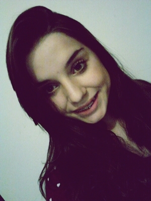 http://t.co/GouzIfxrDJ
Vence quem passa por essa vida rindo. E se o preço que se paga por ser um pouco feliz é ser um pouco idiota, dane-se.