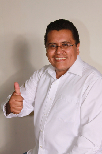 Profr. educación básica. Luchador social de izquierda.