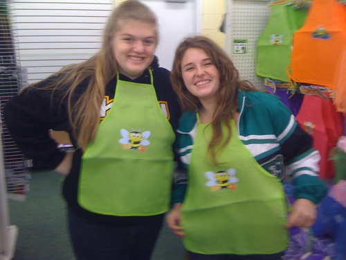 CraftinCuzins's profile picture. Savannah (@SavannahKateMoo) and Tess (@TessMWatson) are cousins that love crafting! Check out our Etsy shop http://t.co/rstv64VHPE