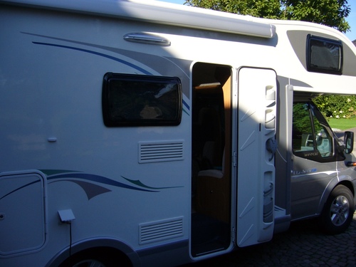Wohnmobile Vermietung Caravan Camper mieten Camp; kaufen Wohnmobilvermietung Wohnmobil Ankauf / Verkauf NRW Rees Wesel Kleve Emmerich Kalkar Hamminkeln Bocholt
