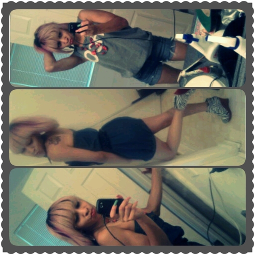 NeEd mE soMeboDy thAts doWn wItH mE 365 dA lOnG wAy ! If YoU WiT DaT ChIliSh shId DONT FOLLOW ME #sTraighT dA fuCk UP !