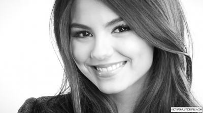 yeah I'm your fan and not ashamed to mention it to anyone  @VictoriaJustice