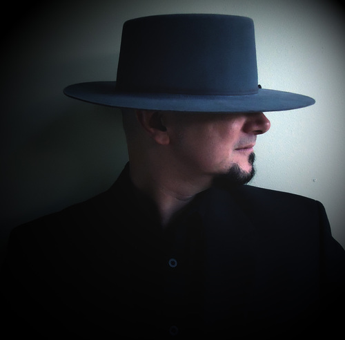 Author of the well-received Tethered Worlds science fiction books, editor, and part-time mystery man. (https://t.co/7aW5QwpoTx) https://t.co/ZQgfALO39R…
