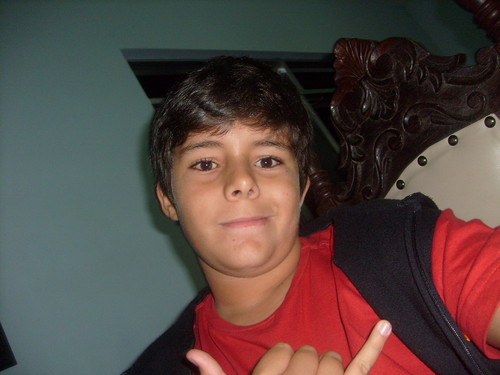 I like chocolate, Cabo Frio, play racquetball and soccer and my favorite sport is working out