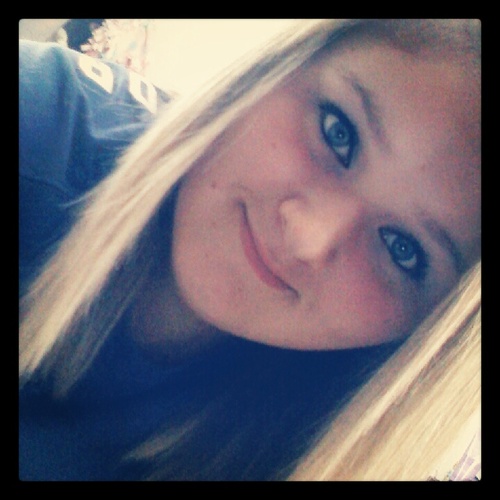Im a Sophomore at Taylor:) 16 #OneBand #OneDream #OneDirection