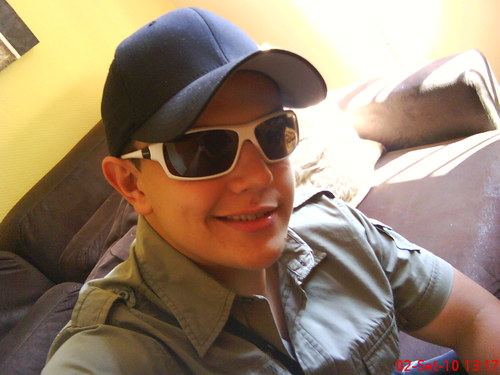 Estudante de Direito, Mineiro, Cruzeirense nato, Adorador de uma boa conversa e pessoas agradáveis.
http://t.co/ds7vQlb5ml