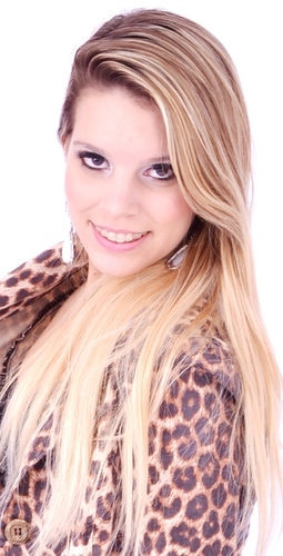Fique à vontade,meu bem;Sinta vontade de ficar;Não tenha pressa;Quem sabe aqui é o seu lugar;Mas se tiver de ida;Vê se não vai assim sem mim;Vamos nos aventurar