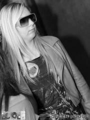'' When the DJ play the right song, gonna drink, gonna party all night long. ''