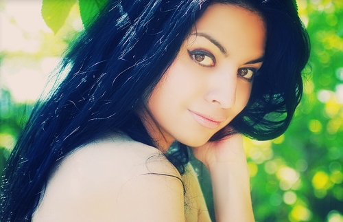 AnnaLary0's profile picture. Hi, I
am Anna Lary. I love My family and friends & always like true . Beauty fashion & food addicted. Journey with me. Lets go!