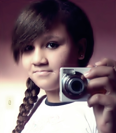 Eu ? eu sou aquella menina que chamam de estranha; rockeira; Alegre; Medrosa; Best da @Estter_alvez ; Deus: