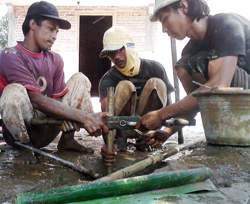 kami siap mebatu anda untuk soal air bersih,hubungi kami akri hp:081264615532. Medan dan sekitarnya