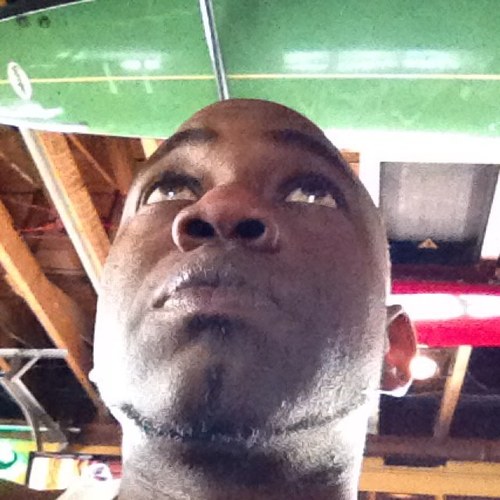 finekisu's profile picture. poetry man