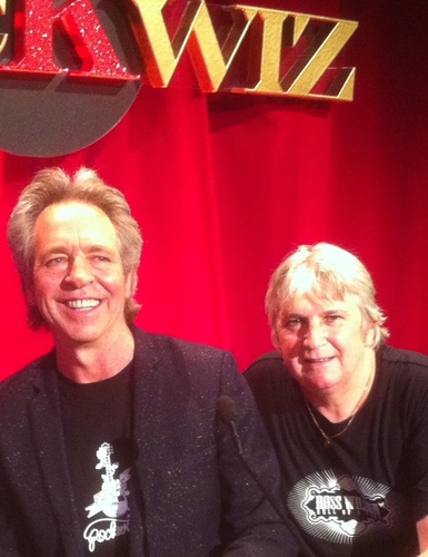 @rosswilsonmusic rules. 6x vaxed. I'm hooked!