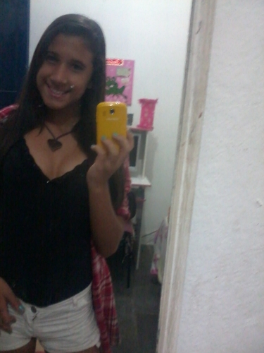 Taurina , 14 anos , belieber & APAIXONADA por Skate   *-*
