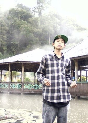 Toeris_djun's profile picture. Simply person like your father.