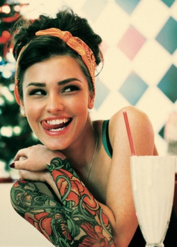 I am thee sweetest bitch. :) No pants is the way to go.  Warning: I say fuck a lot.