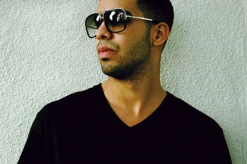 This is a FAN Account. Quotes, Pictures and more! (follow @Drake)