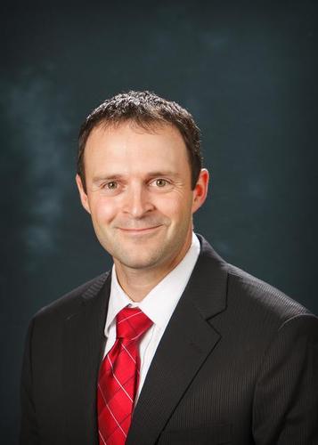 Equity analyst at Manning & Napier covering banking, insurance, and business services industries.  'Cuse fan.  Very good at locating golf balls.