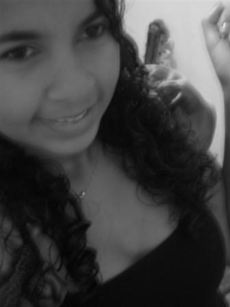 sei qe não sou perfeita mais tenho defeitos que me torna única..JaciileneMoraiis.. Segue a minha bb' @Analice_Liima Ela te segue de volta! :]