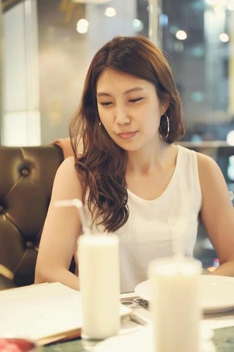 Fashion Brand Marketer 
 
바바패션 2011 F/W 신규런칭 
영캐쥬얼 브랜드 
THE TILBURY(더 틸버리) 
Marketing Manager