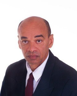 PERIODISTA DEPORTIVO, INGENIERO QUIMICO DE LA UNIVERSIDAD DEL ATLANTICO