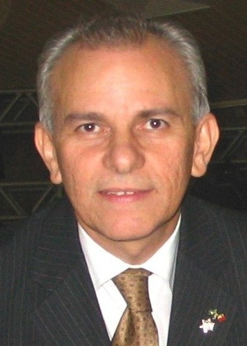 Atualmente sou professor assistente e Coordenador de Extensão da Escola Superior de Teologia da Universidade Presbiteriana Mackenzie e um DEMOCRATA CRISTÃO.